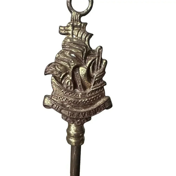 Vintage Retractable Brass Fireside Brush The Revenge 1588 Tall Ship Galleon - Picture 5 of 9